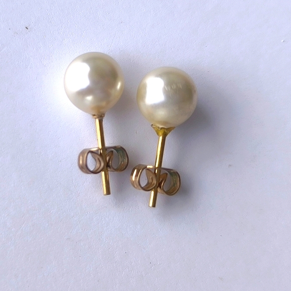 Classic White Pearl Stud Earrings - Picture 9 of 10